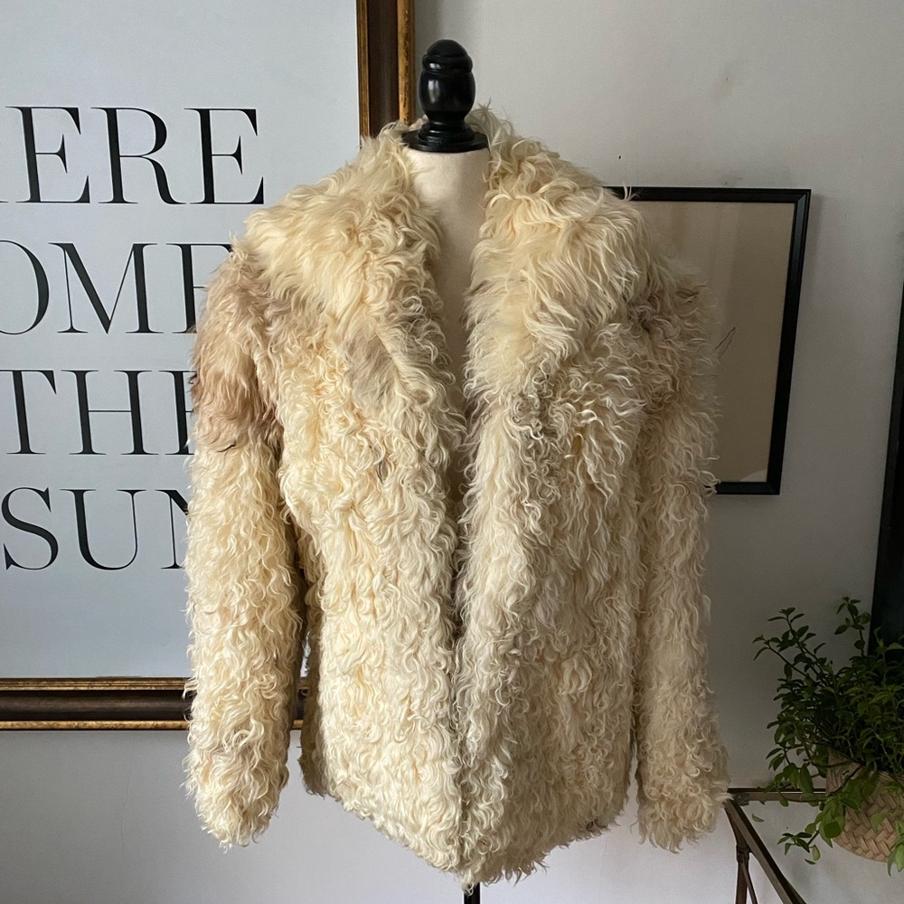 Stunning Vintage Cream Lamb's Wool Coat
